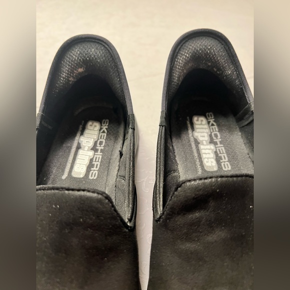 Skechers Women's Black Slip-On Flats - Picture 7 of 8